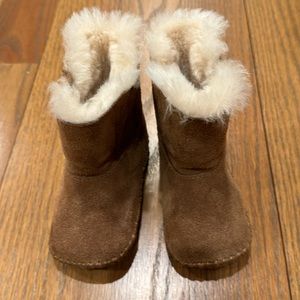 UGG Baby/Walker Caden booties in Chestnut